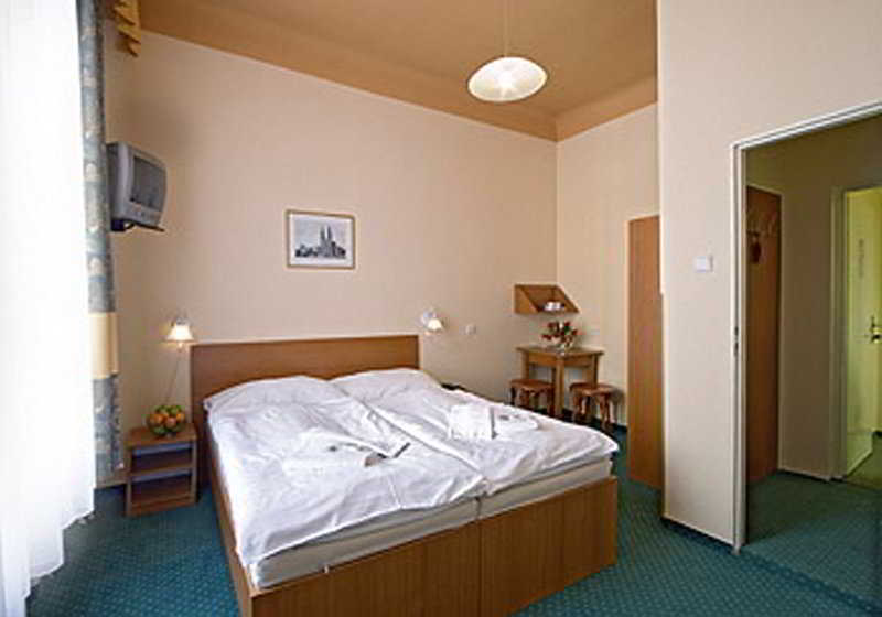 Hotel Sofia Praga Quarto foto